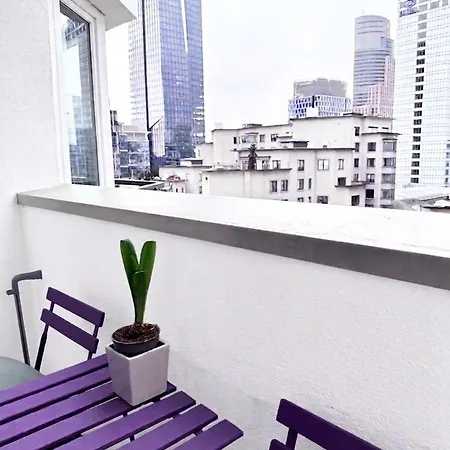Big-city Chic And Relaxation The Beat Of Warsaw! Varsóvia