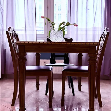Big-city Chic And Relaxation The Beat Of Warsaw! Apartamento