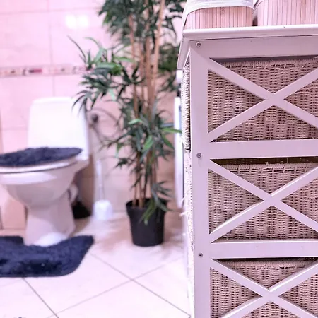 Big-city Chic And Relaxation The Beat Of Warsaw! Apartamento *